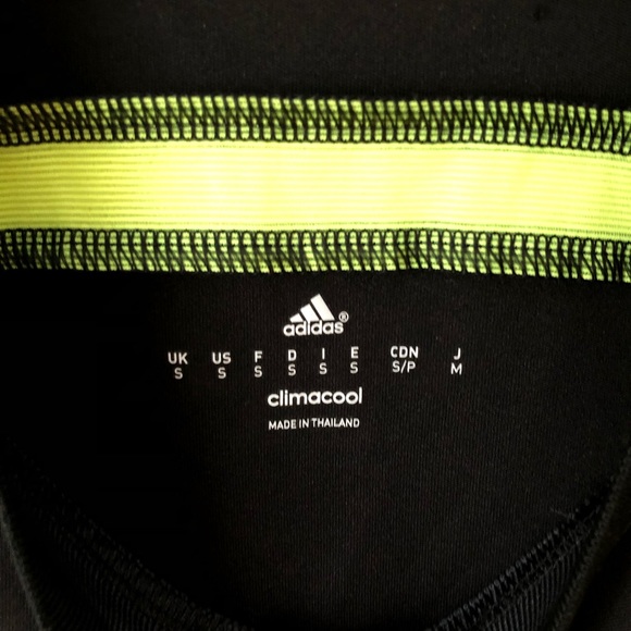Adidas FIFA Wold Champions 2010 Away Jersey - Picture 5 of 6